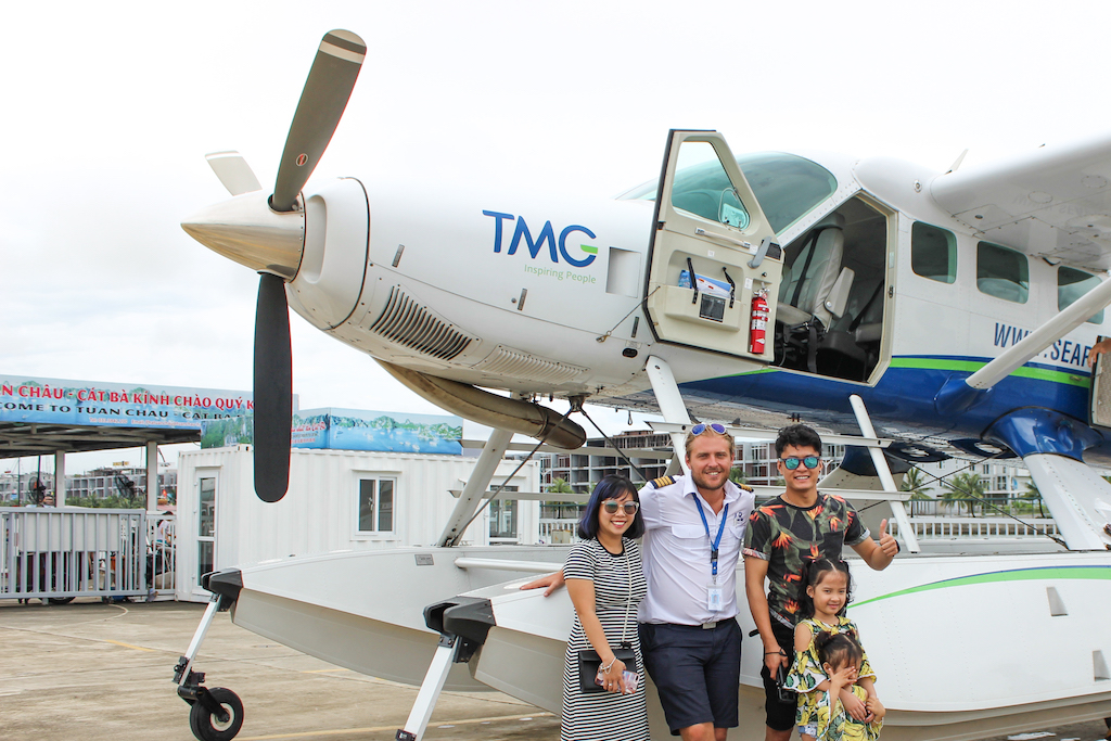 Hai Au Aviation Welcomed Vietnamese Celebrities on Board2