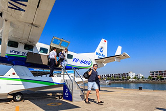 Guide to Choose Your Seaplane Service